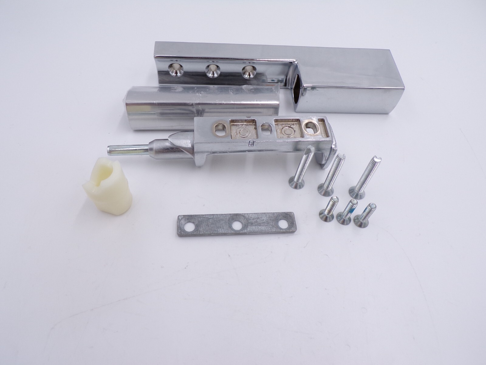 Delfield Hinge Assembly 000-CIX-0030-S, OEM