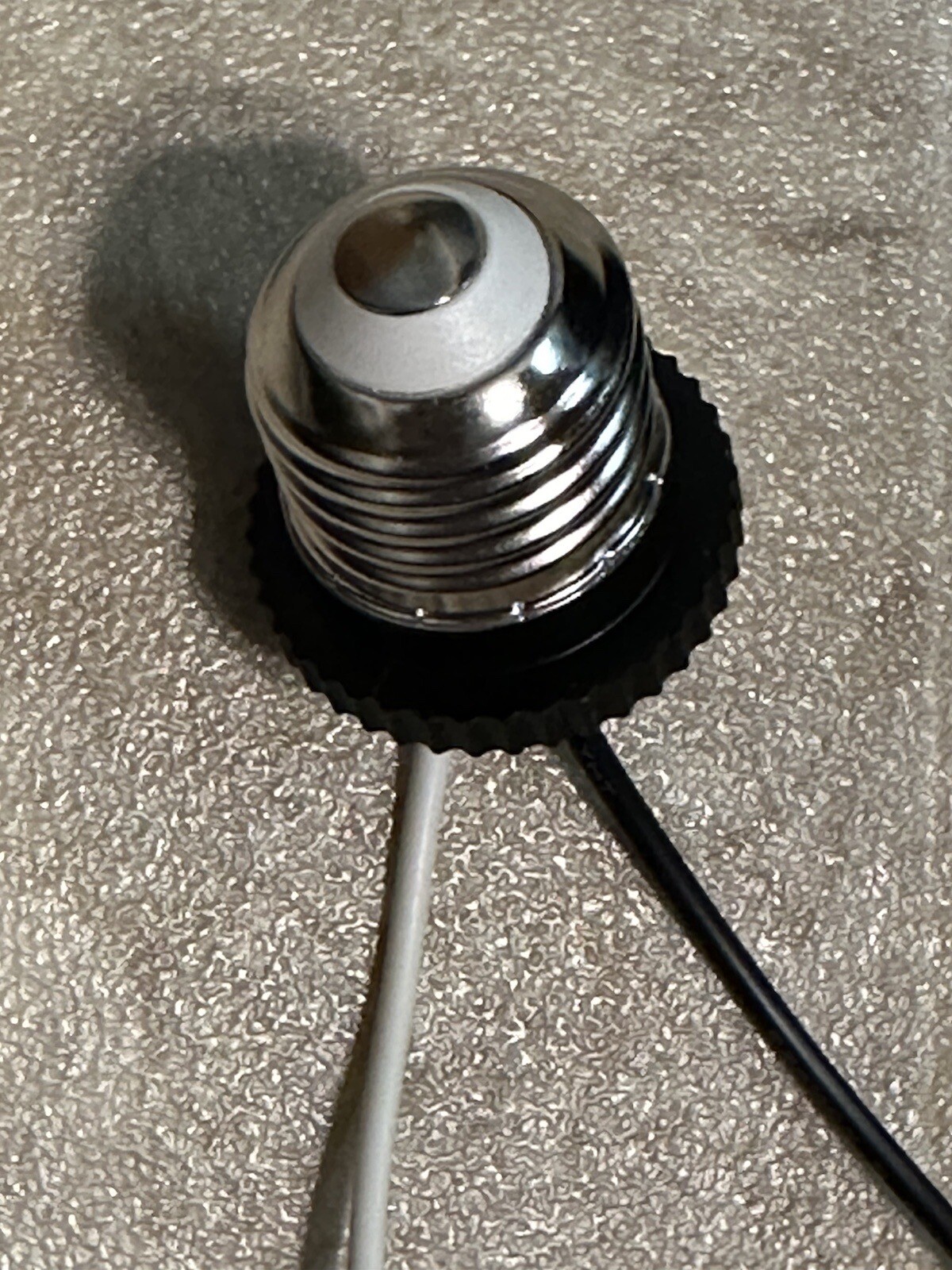 Light Socket PigTail Type Medium Male Plug 2 Leads 18 AWG