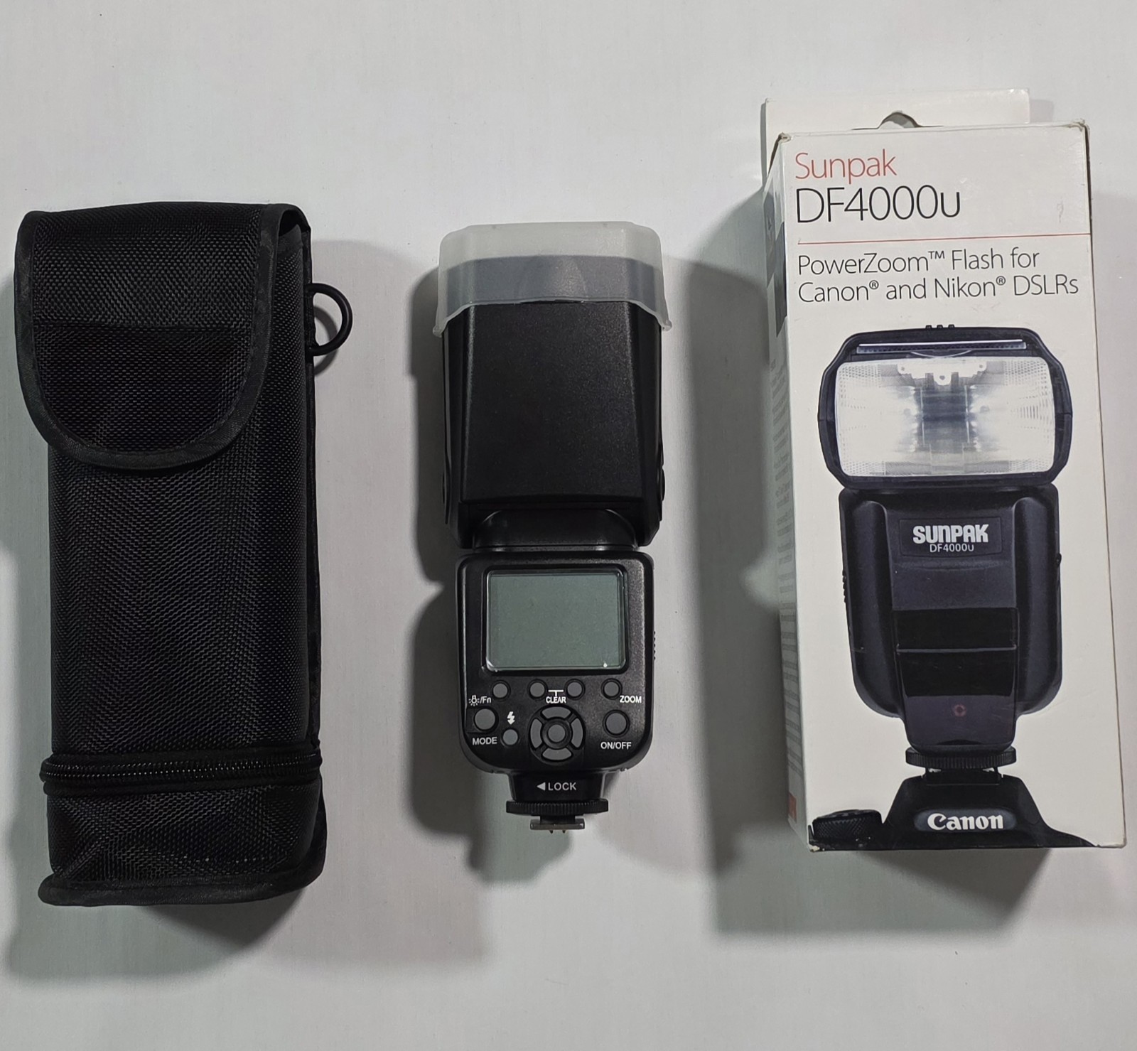 Sunpak DF4000U External Flash Unit for DSLR Cameras Black With Case Open Box