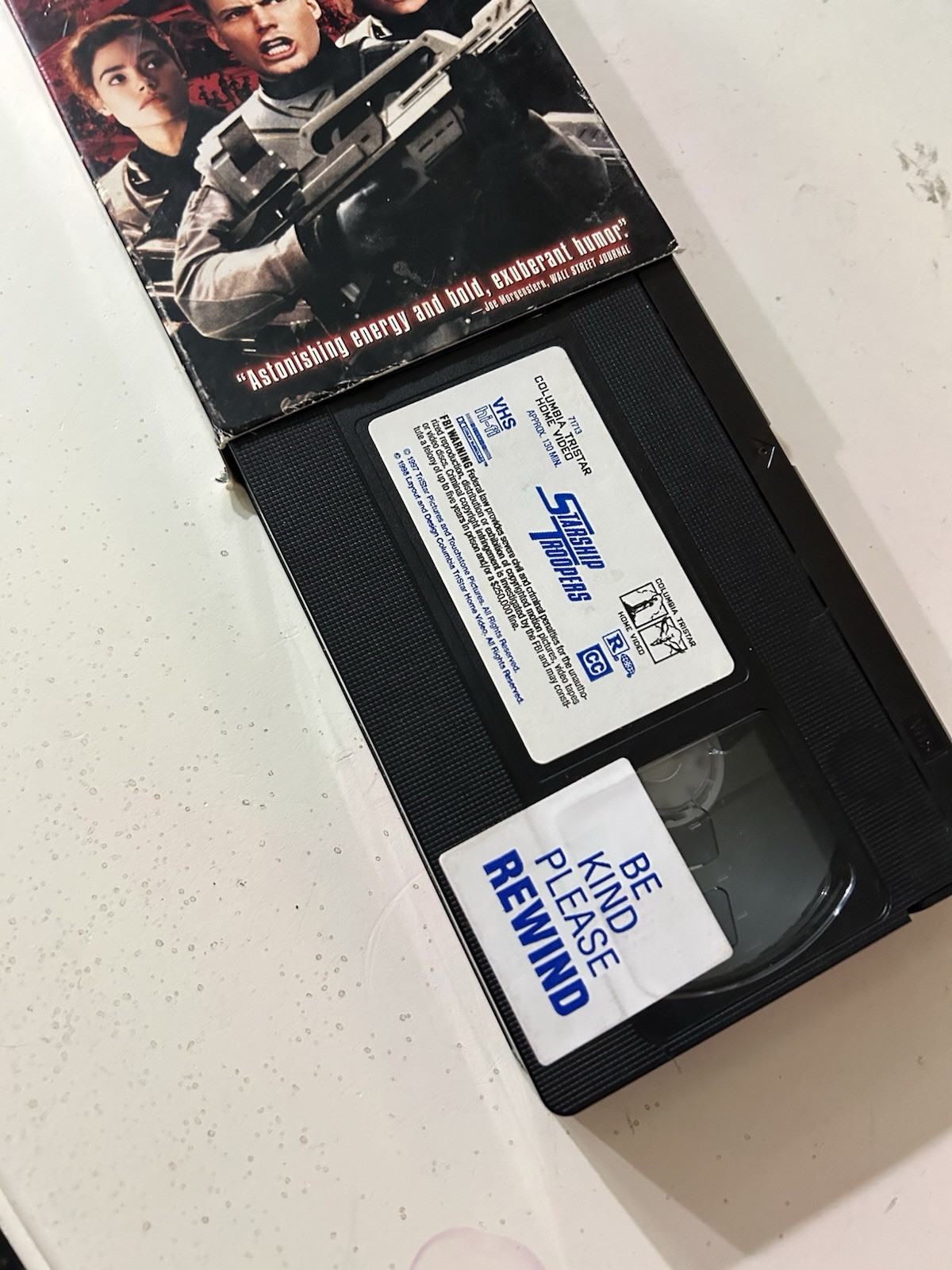 Starship Troopers (VHS, 1998, Closed captioned)