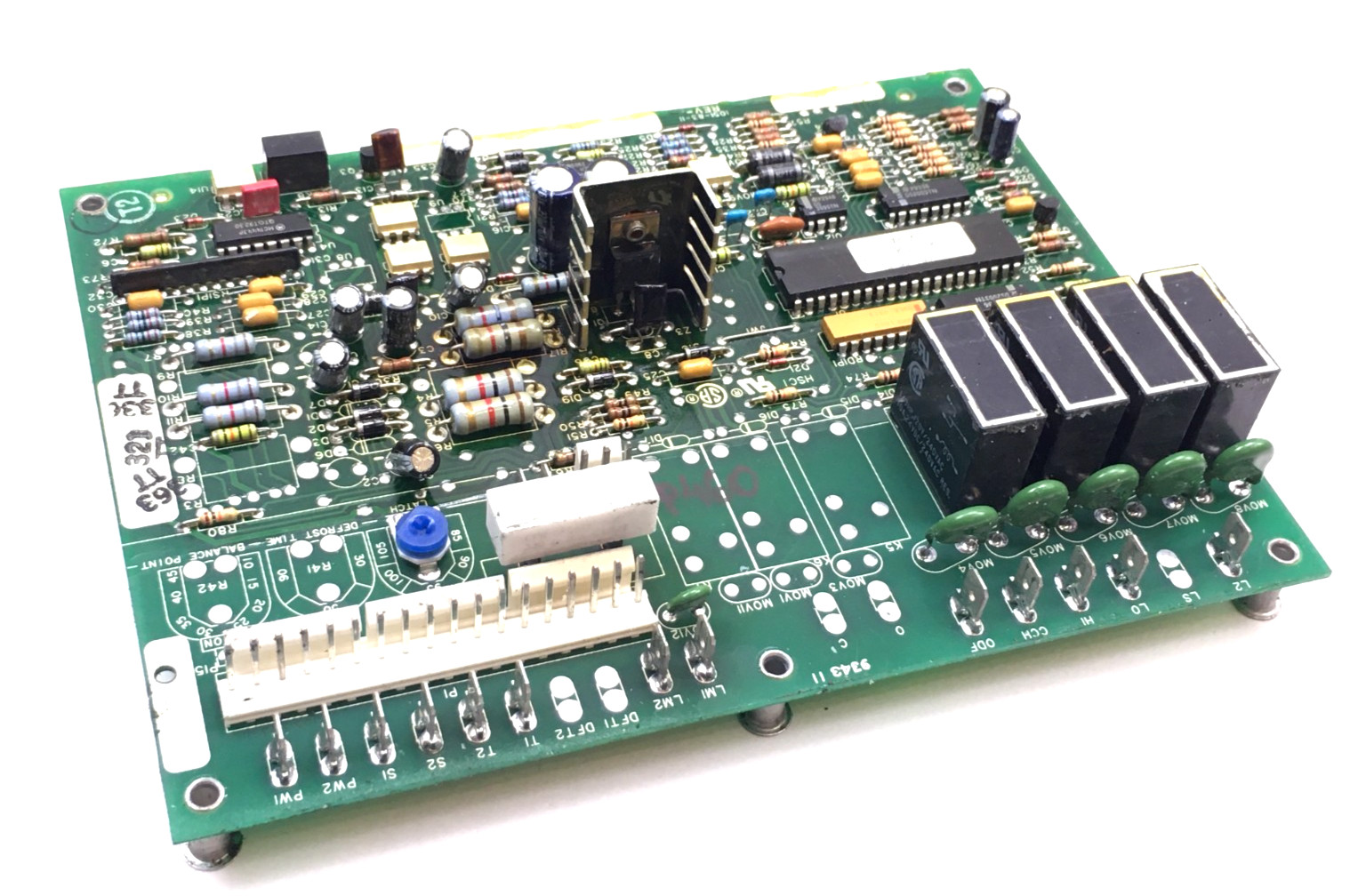Carrier 1051-95-5 Furnace Control Board CESR131006-02.05 CESO130001-01 used P460