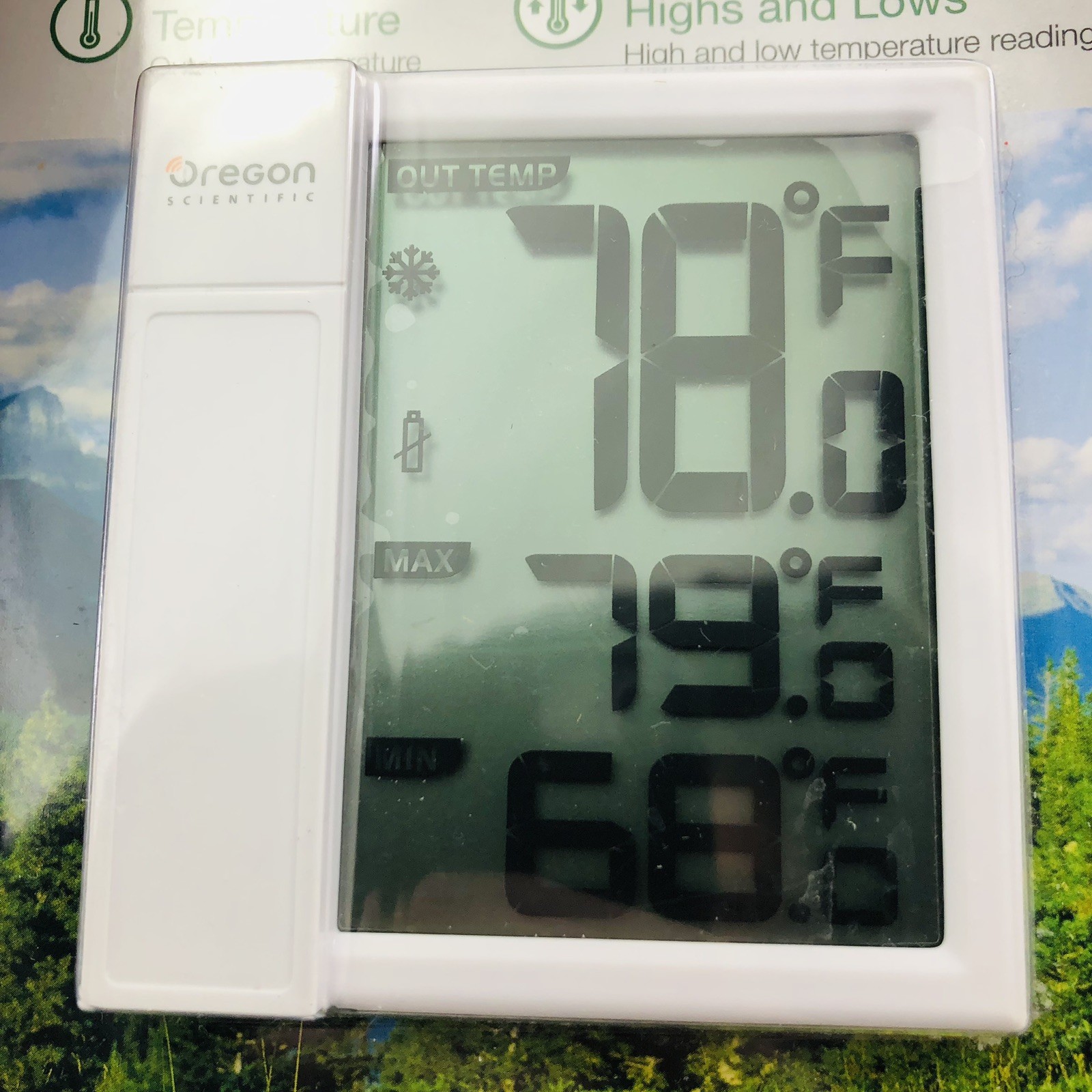 Oregon Scientific Model THT328 - Digital Window Thermometer - White