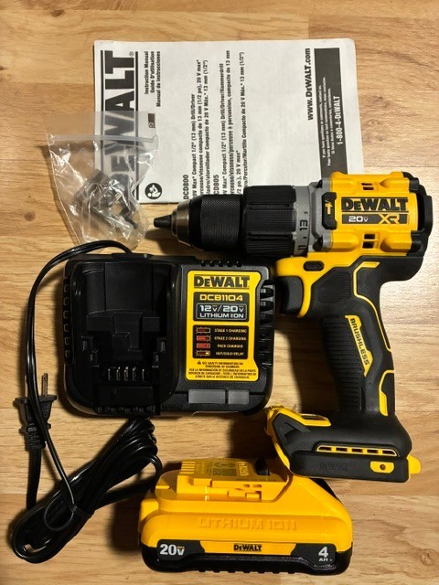 NEW DeWALT DCD805M1 20V XR 1/2" Brushless Hammer Drill KIT