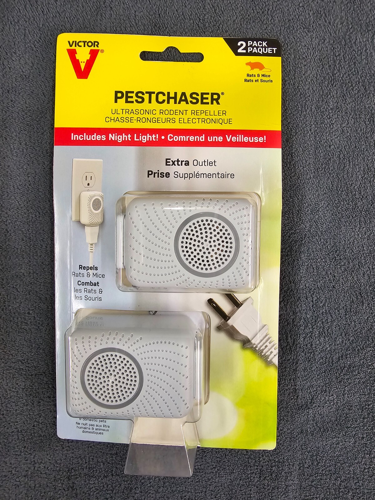 Victor Petchaser Ultrasonic Rodent Repeller W/Outlet & Nightlight ~ 2Pack