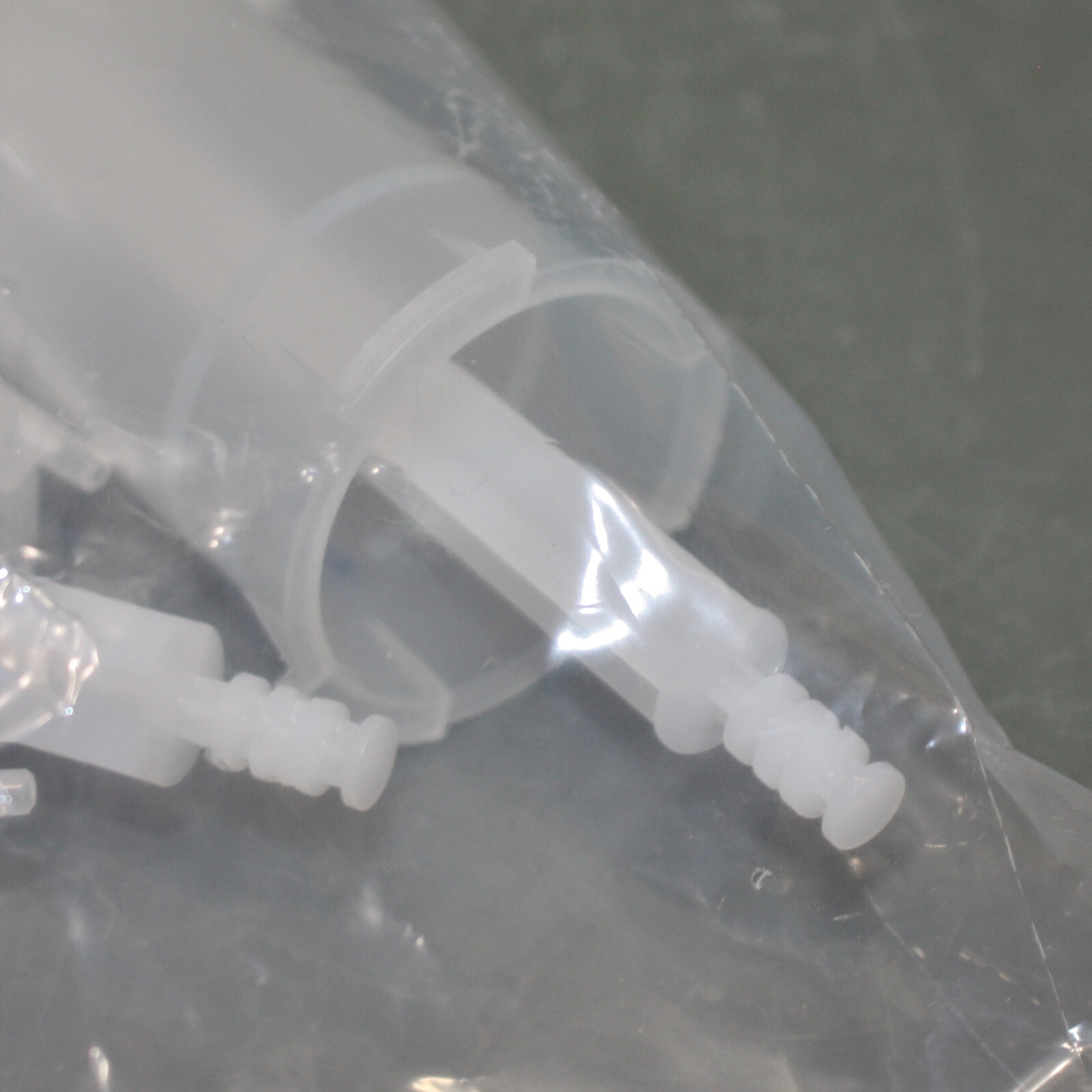 (50) Eppendorf Combitips Advanced Pipette Filter Tips 0030089480, 50 mL, 09/2028