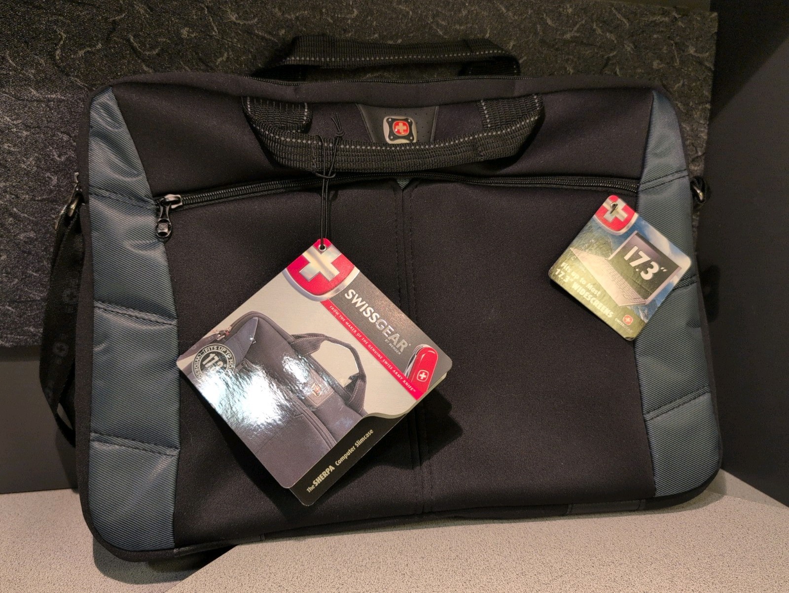 Wenger SwissGear Sherpa Computer Slimcase Fits Up To Most  17.3" Widescreens