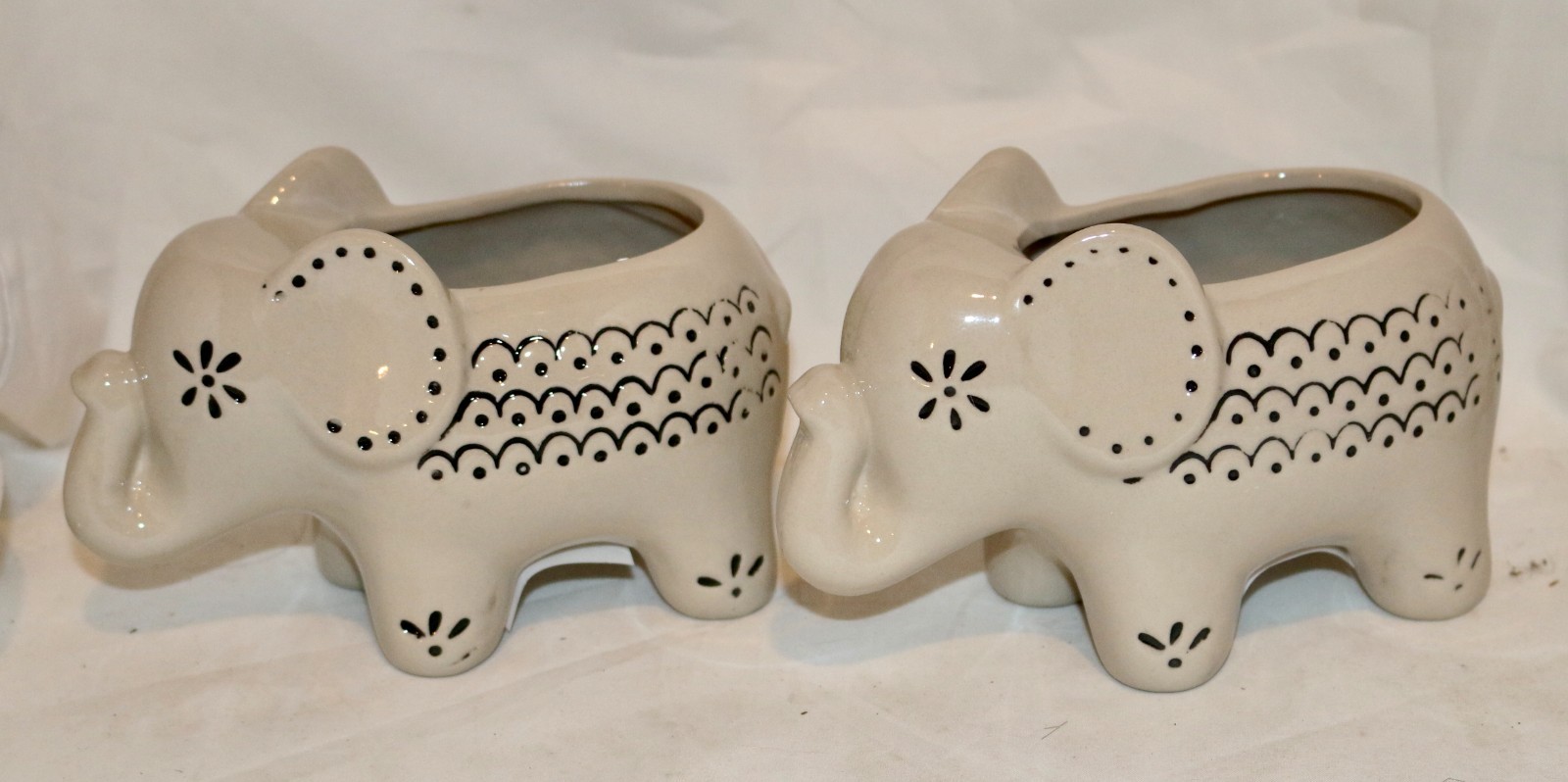 Primitives by Kathy Small Elephant Planter Set 2 AS IS Ceramic Home Decor