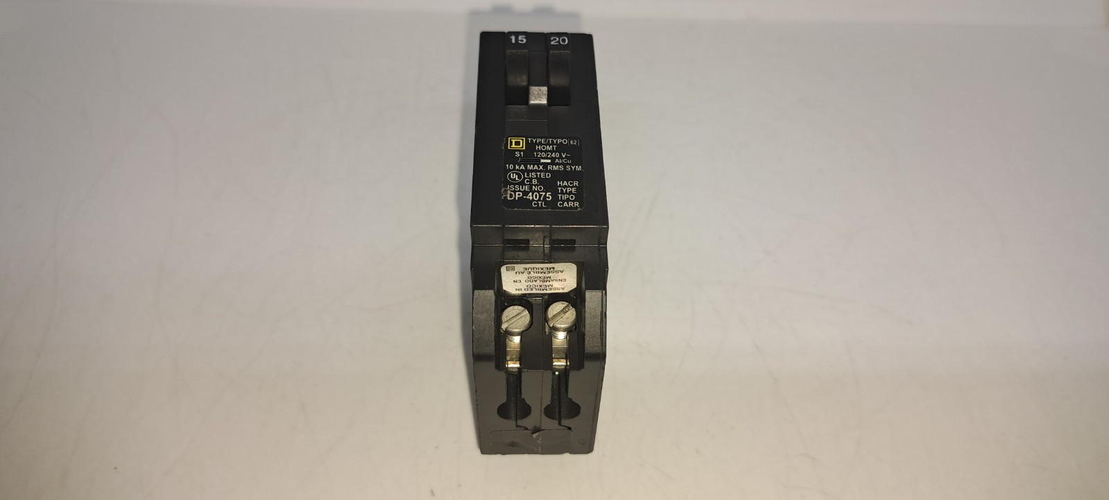 Square D HOMT1520 15 Amp 20 Amp 1 Pole 120/240V Tandem Circuit Breaker NEW