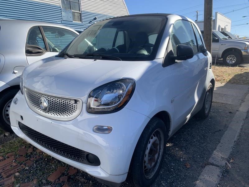 16-19 Smart Fortwo 2D Coupe Air Guide Screen Shutter Q
