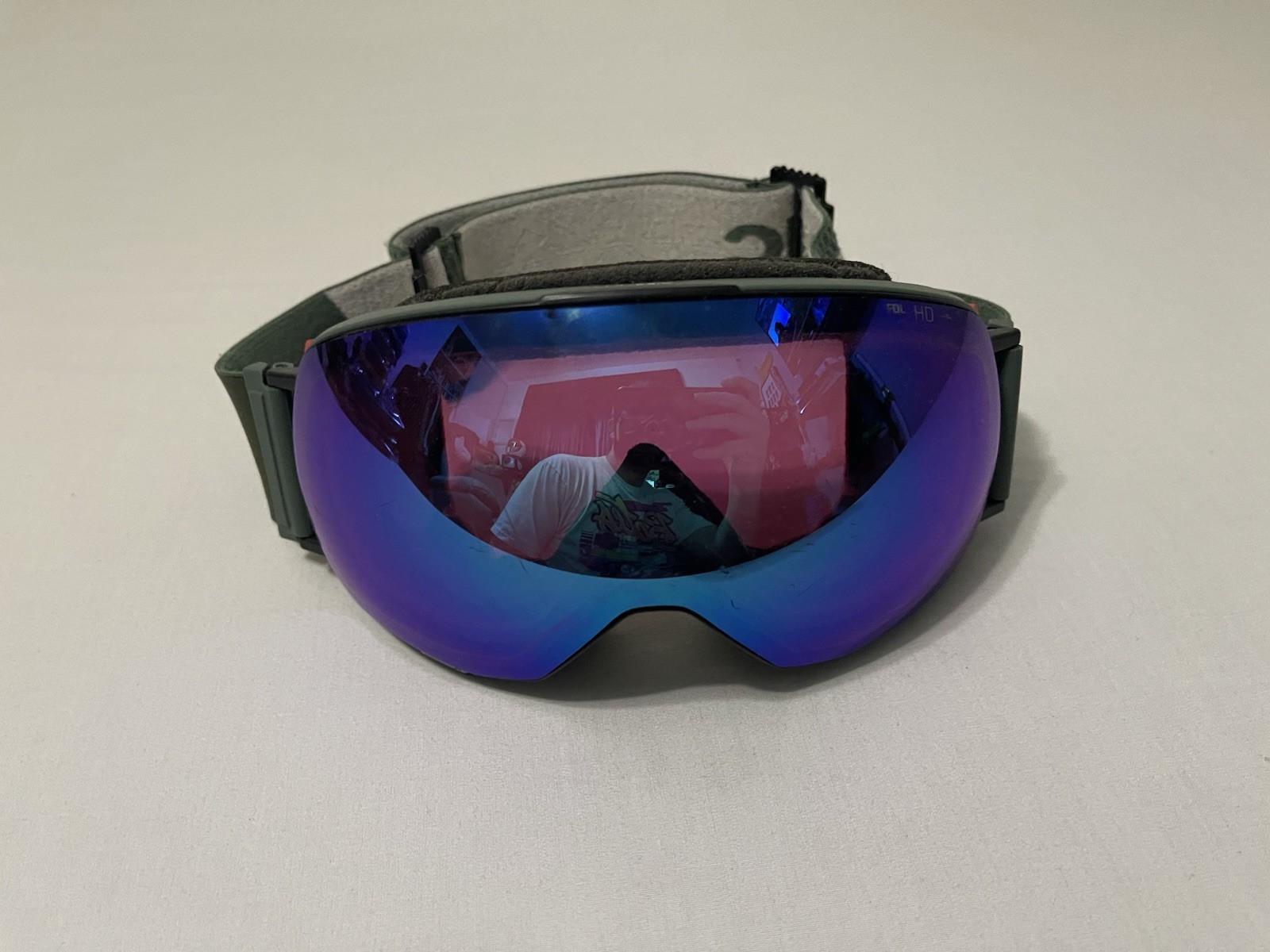 Atomic Revent Q FDL HD Ski Goggles Scratches Lens