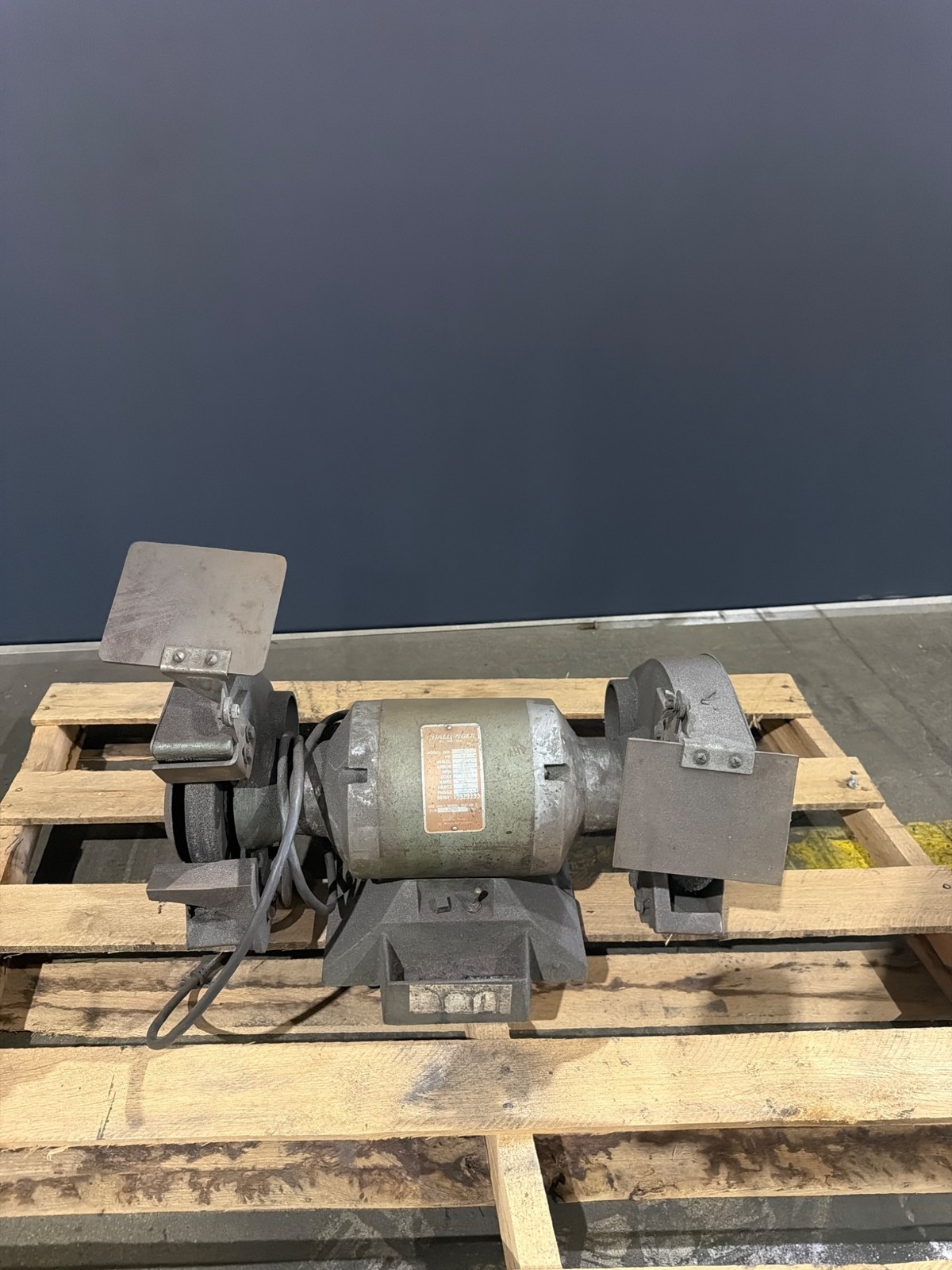 Wilton Challenger 161 Pedestal Grinder 8" Wheel 3/4 HP 3450 RPM USED