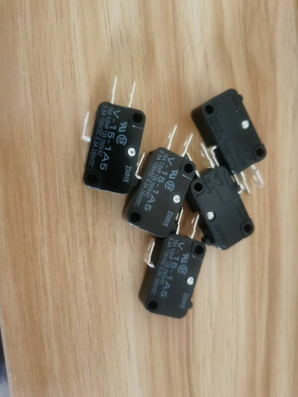 10PCS Omron V-15-1A5 V151A5 Microswitchs -New Free Shipping #OM