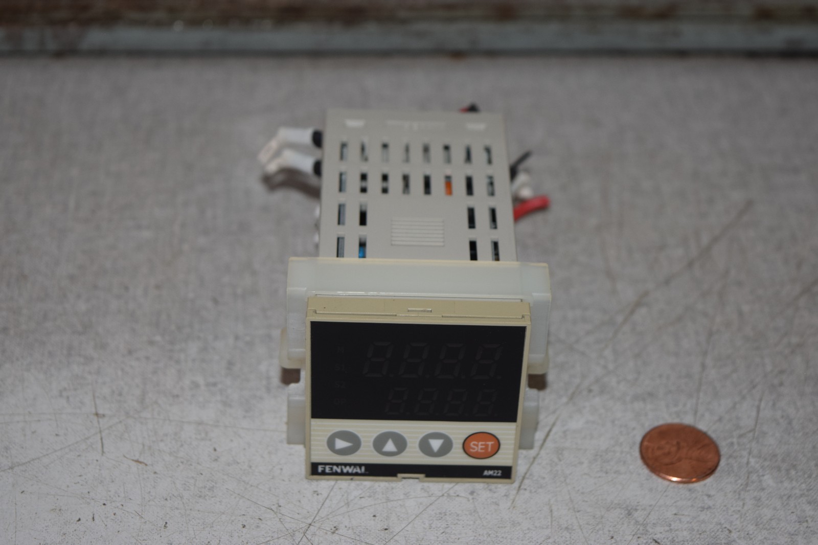 Fenwal AM22 42-61221004-00807051 Temperature Controller
