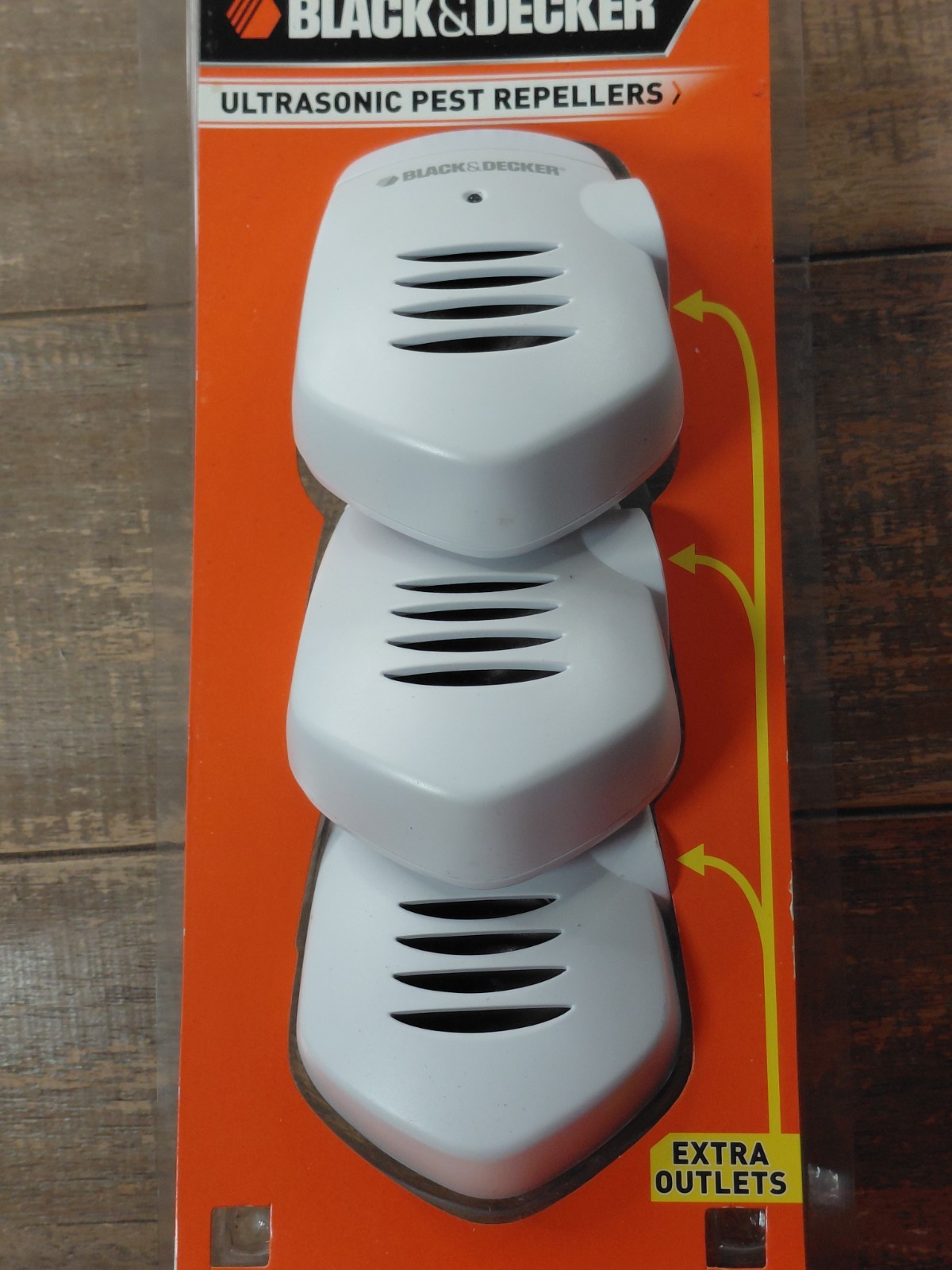 Black & Decker Electronic Pest Repeller 3-Pack Plug-In EP310-3P