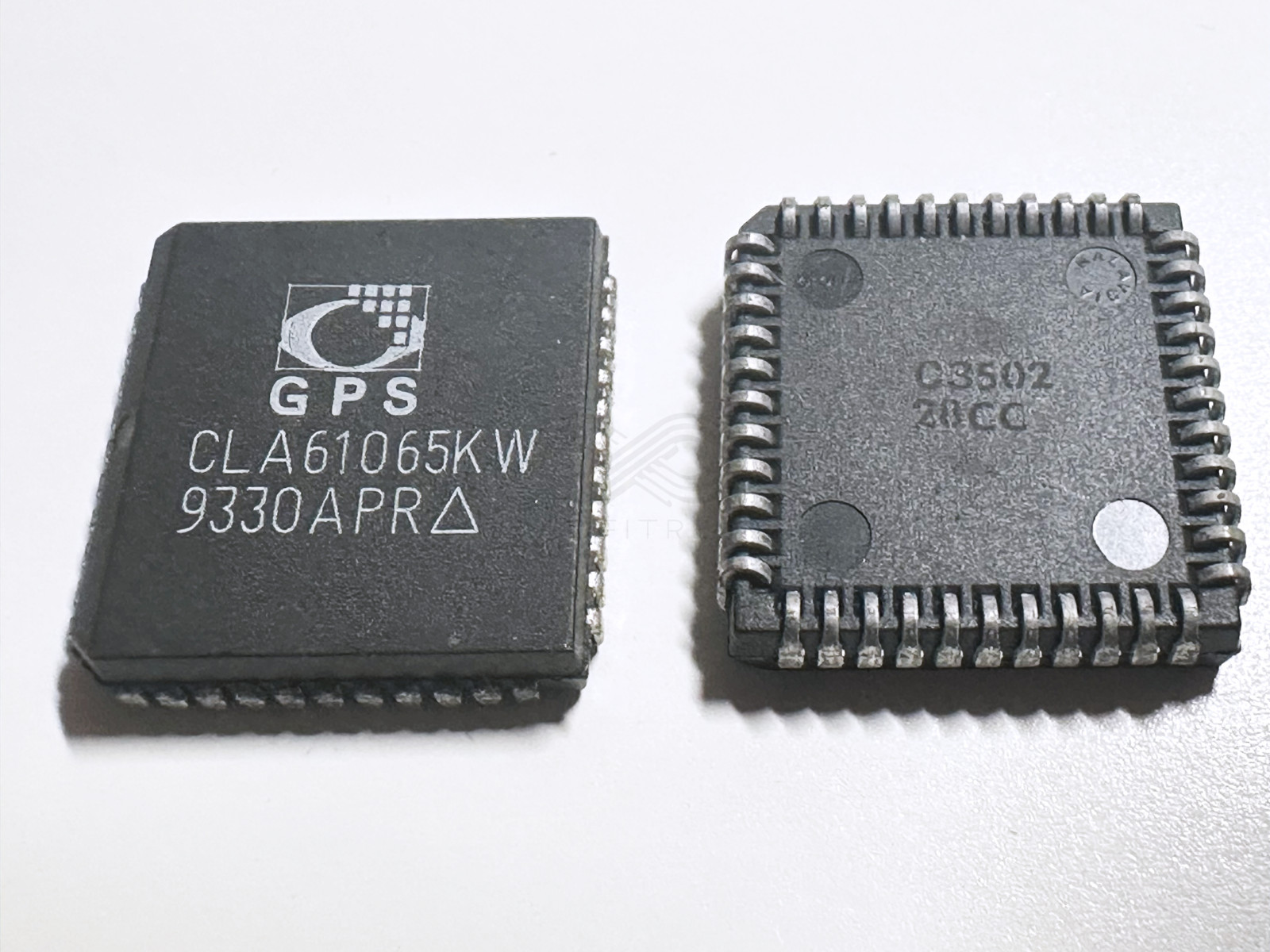 1X CLA61065KW GPS Channelless CMOS Gate Array PLCC-44
