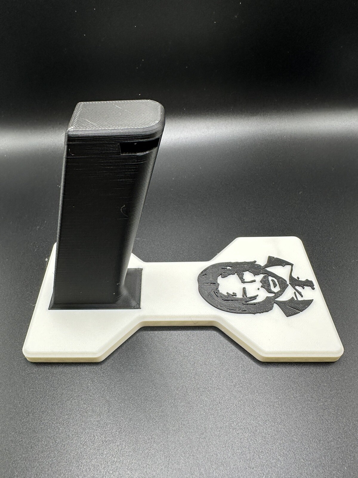 John Wick Double Stack 1911/2011 Pistol Display Stand
