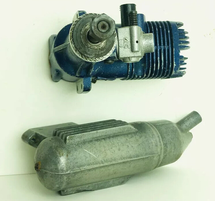 OS Max 40 LA Nitro Airplane Engine Full Compression. OS Engine 40LA