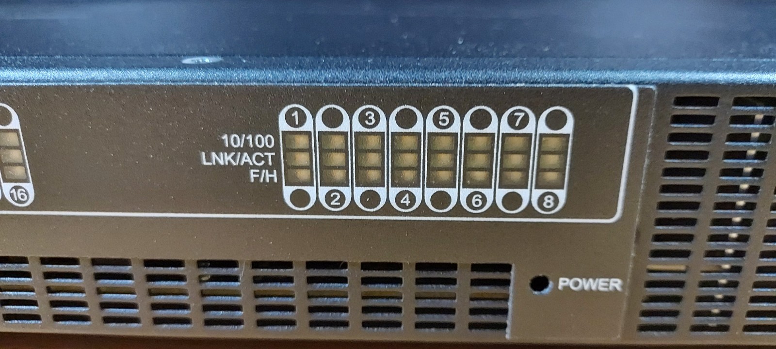 Magnum 6K32TR Managed Ethernet Switch