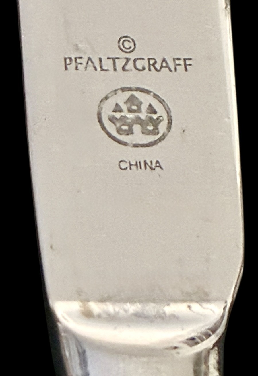 PFALTZGRAFF Stainless "ELLINGTON" 18/8 Flatware 4 dinner knives