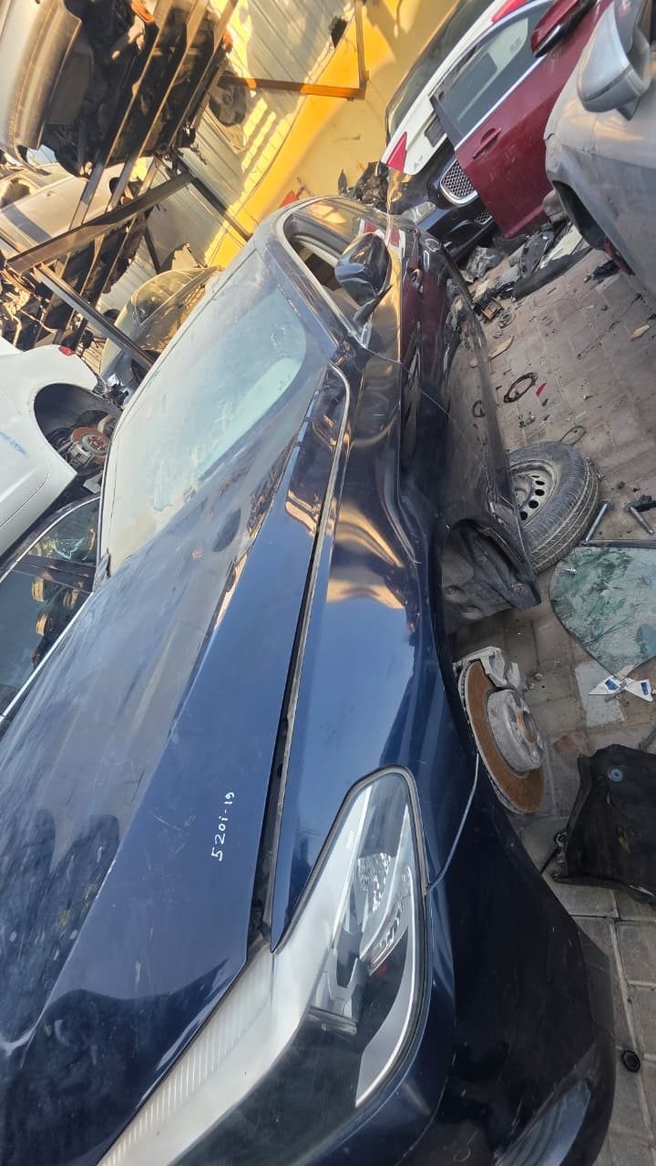BMW Right Trunk Lid Hinge 41007441476