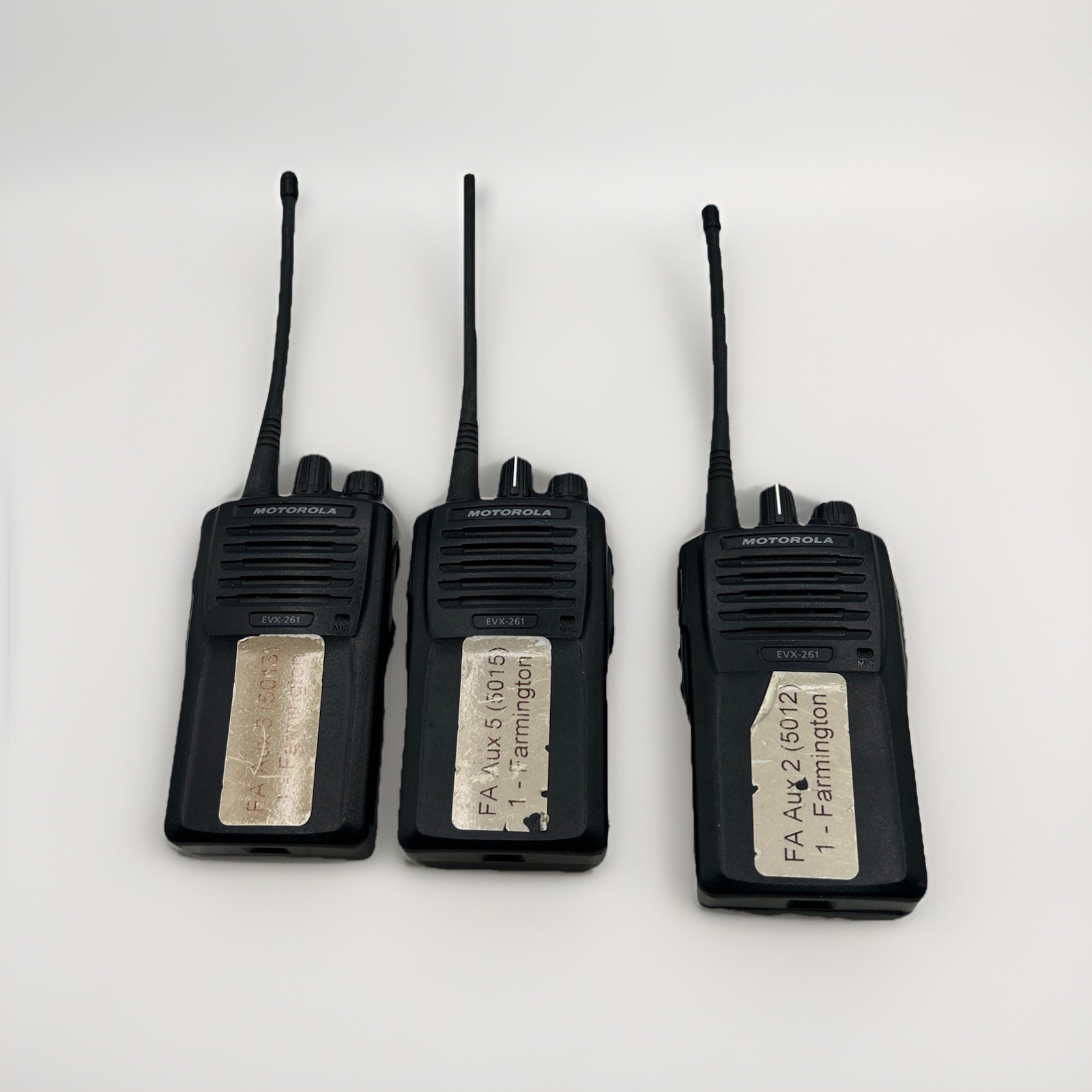 lot or 3 Motorola EVX-261-G6-5 Two Way Radio  working please read See Pics
