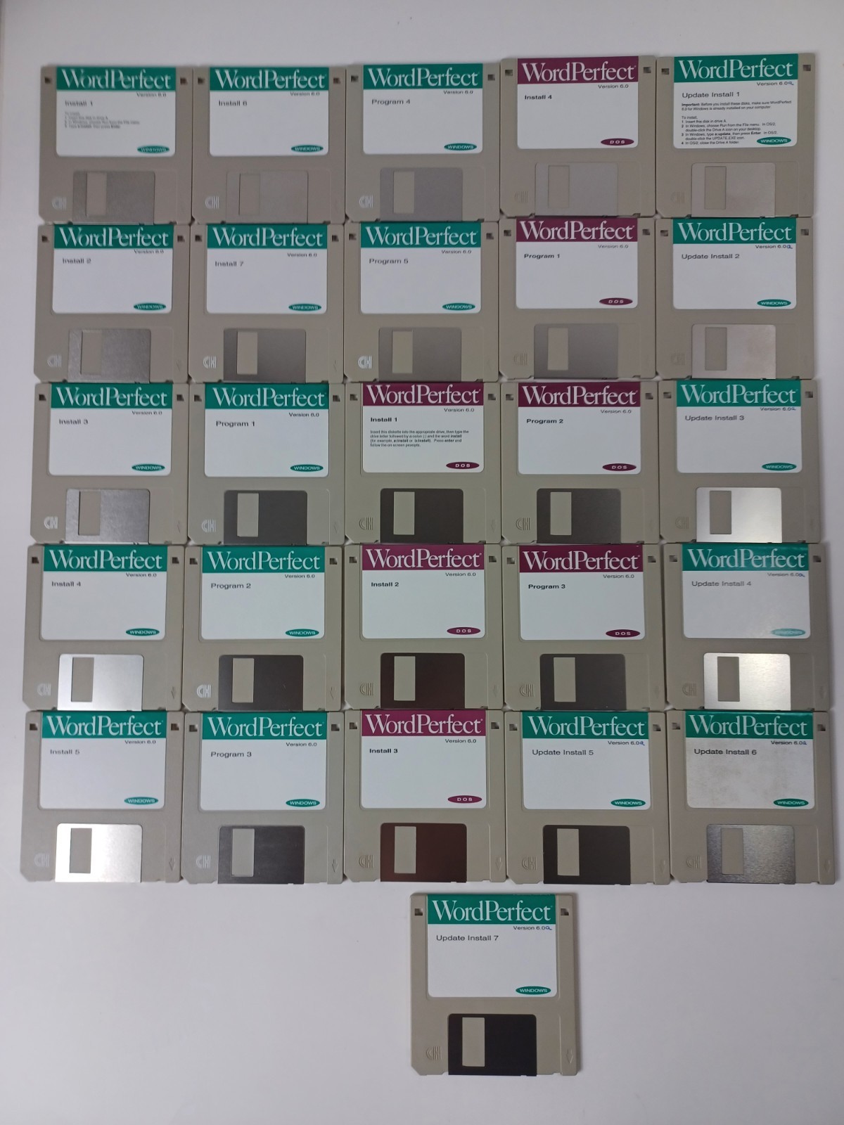 Word Perfect Windows / DOS + Update Version 6.0 Set of 26 Floppy 3-1/2" Disks