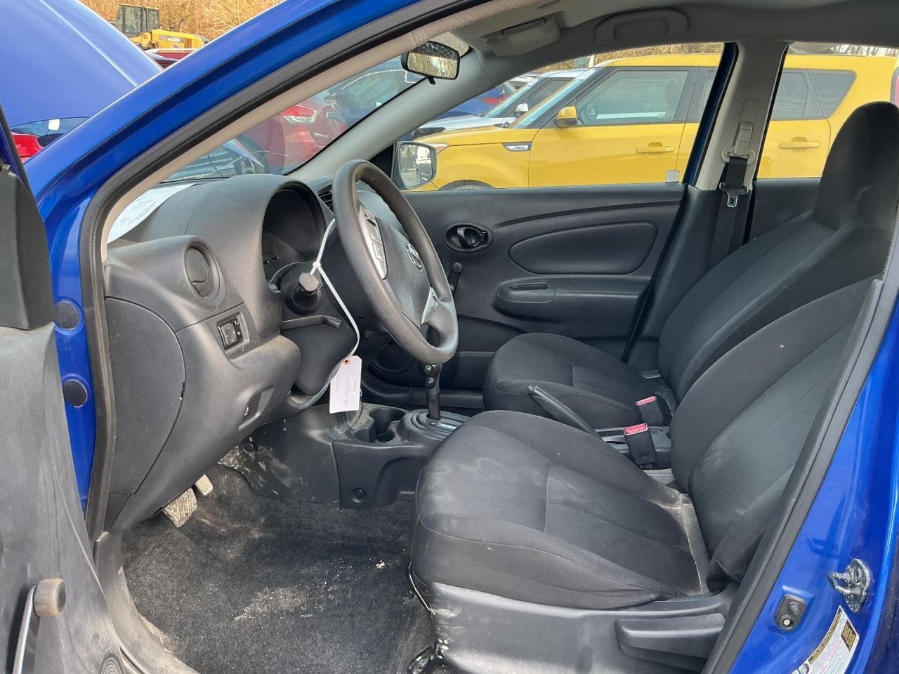 VERSA 2017 Glove Box 4936956