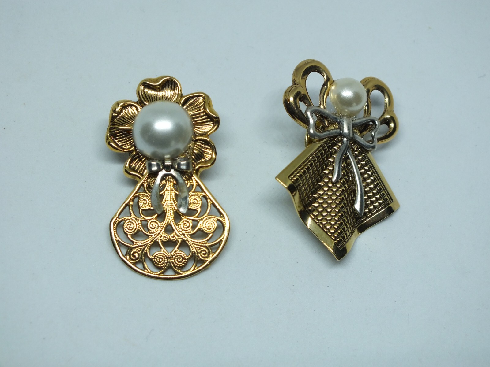 Beautiful Brooch Set 2 Angels Gold Silver Tone White Cabochons 1 1/2x1" NICE