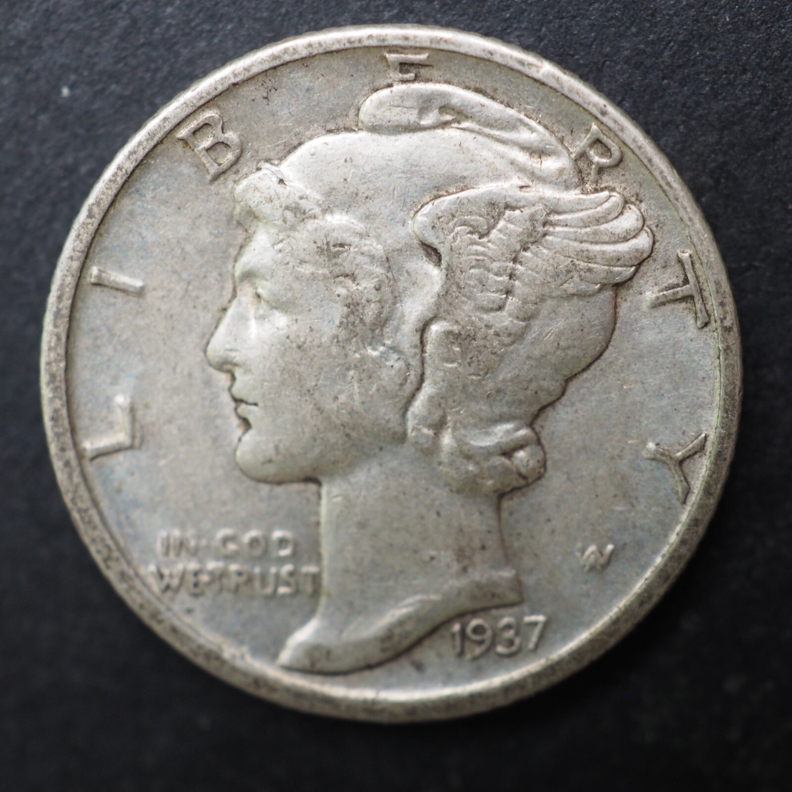 1937** P** MERCURY HEAD SILVER DIME ***NICE COIN!*** - FREE SHIPPING! M1327