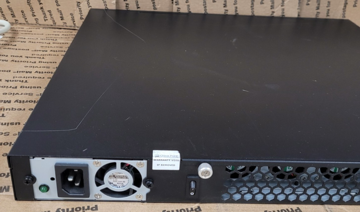 CHECKPOINT PB-20 SECURITY FIREWALL APPLIANCE NO RACK EARS (TESTED)