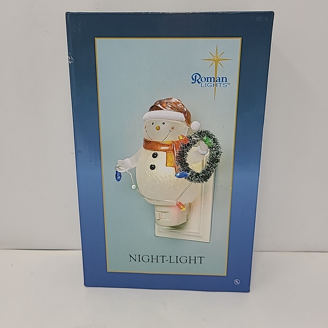 Roman Lights SNOWMAN Holding A Wreath LED NIGHT LIGHT w/ SWIVEL PLUG  TESTED