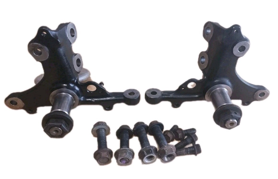 1996-2004 Ford Mustang SN95 Spindles LH & RH 1979-93 Fox Body 5 Lug Conversion
