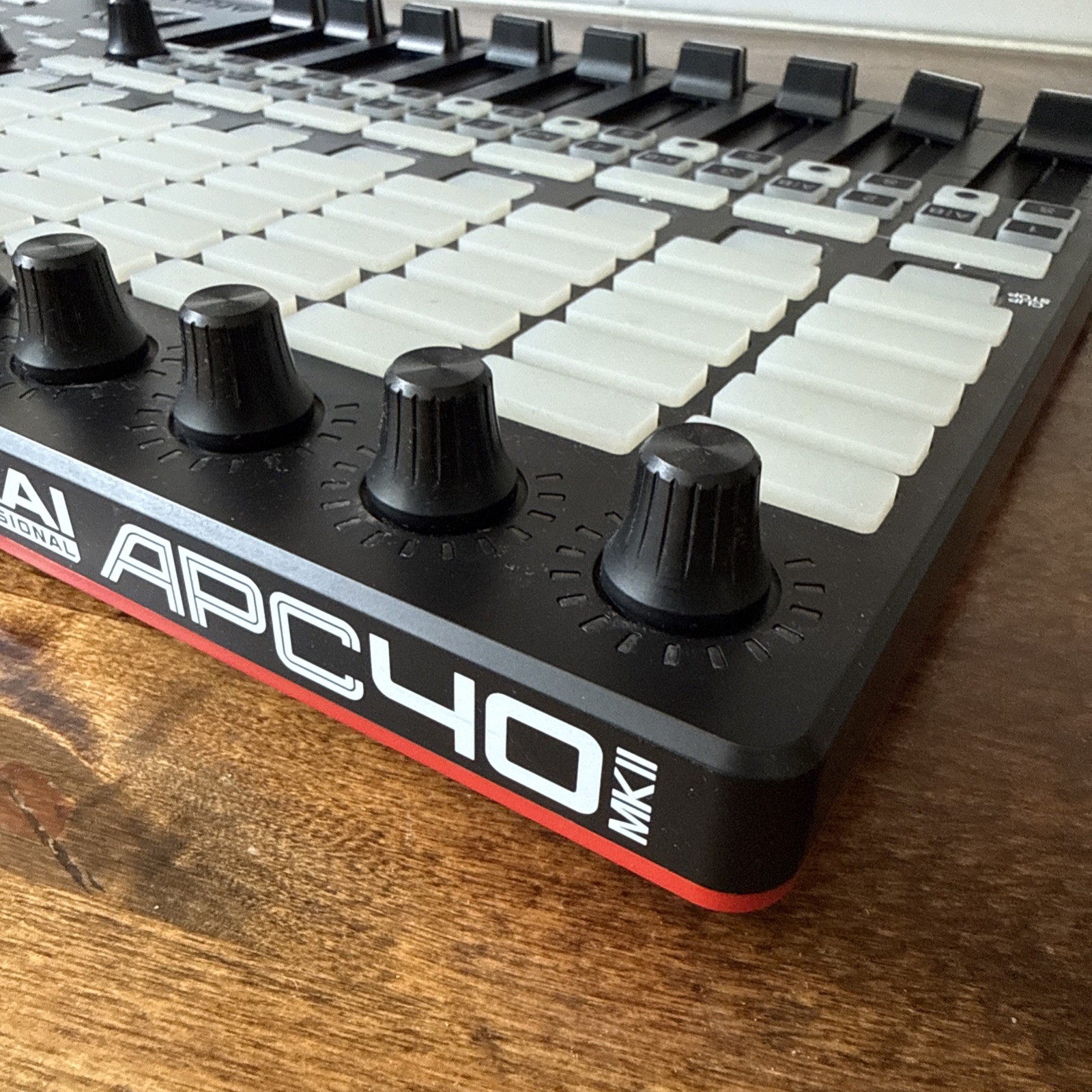 Akai Professional APC40 MKII 2 Ableton Live Performance Controller