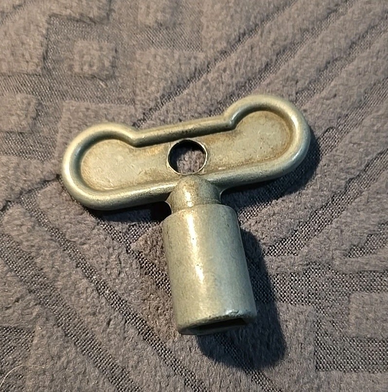 Vintage Sillcock Key Water  Shutoff Square