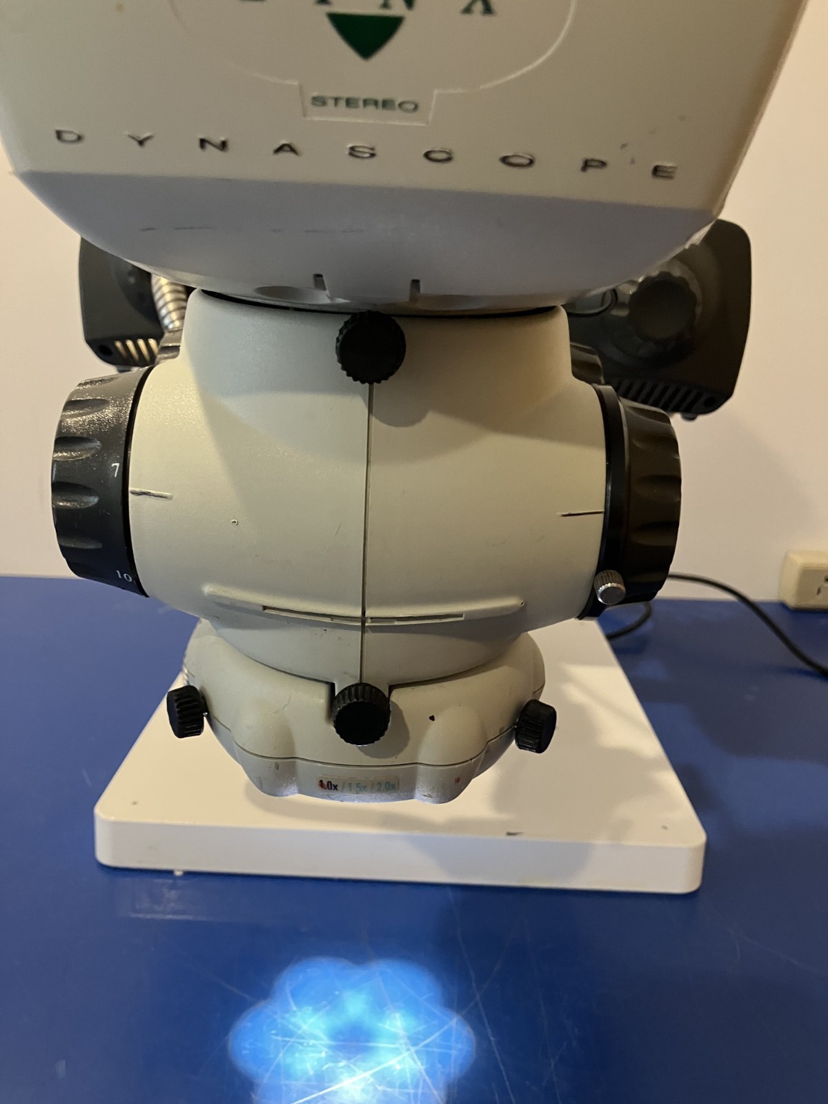 15494 Vision Lynx dynascope .7x-40x microscope
