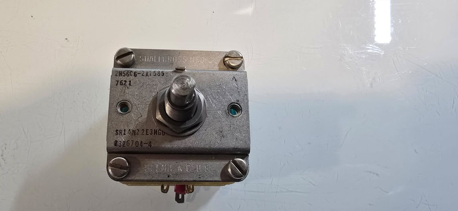 BENDIX CORP ROTARY SWITCH 2326704-4 5930-00-057-4752