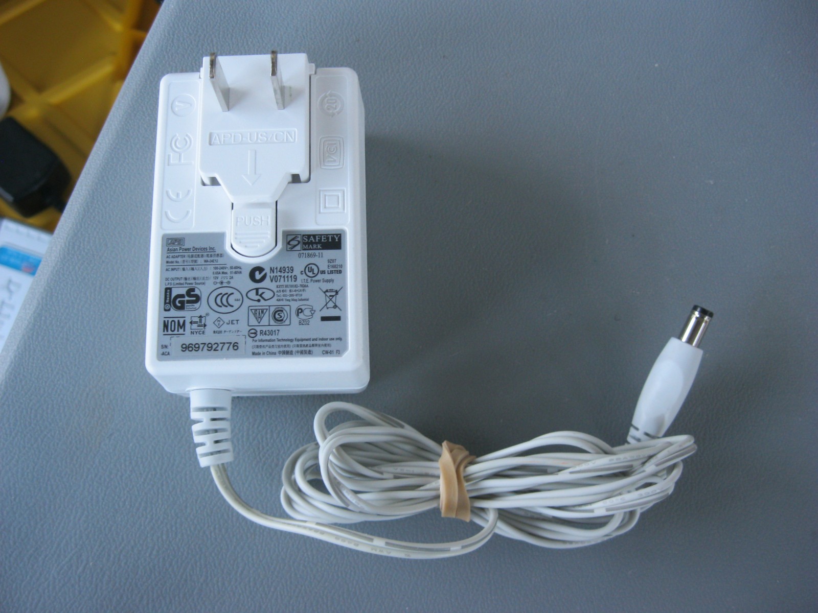 Original APD 12V 2 A Power Supply AC Adapter WA-24E12 white - FREE SHIPPING