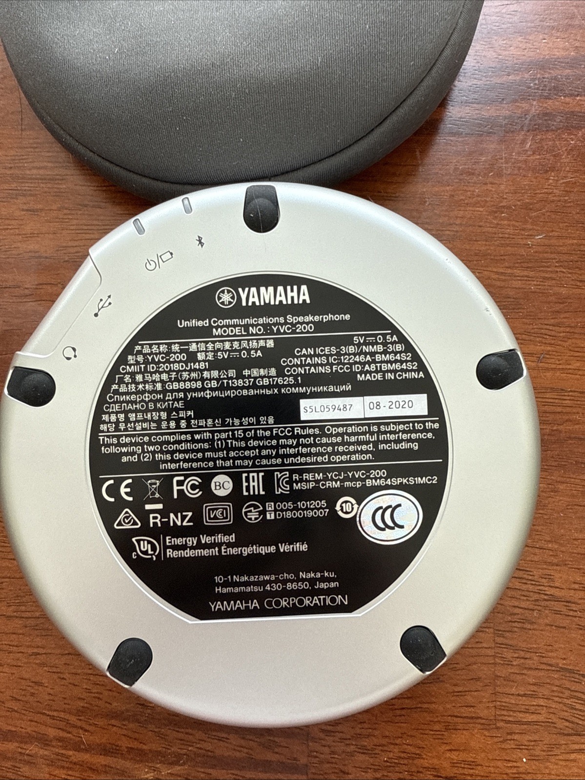 Yamaha Bluetooth conference speaker YVC-200 Portable With Case