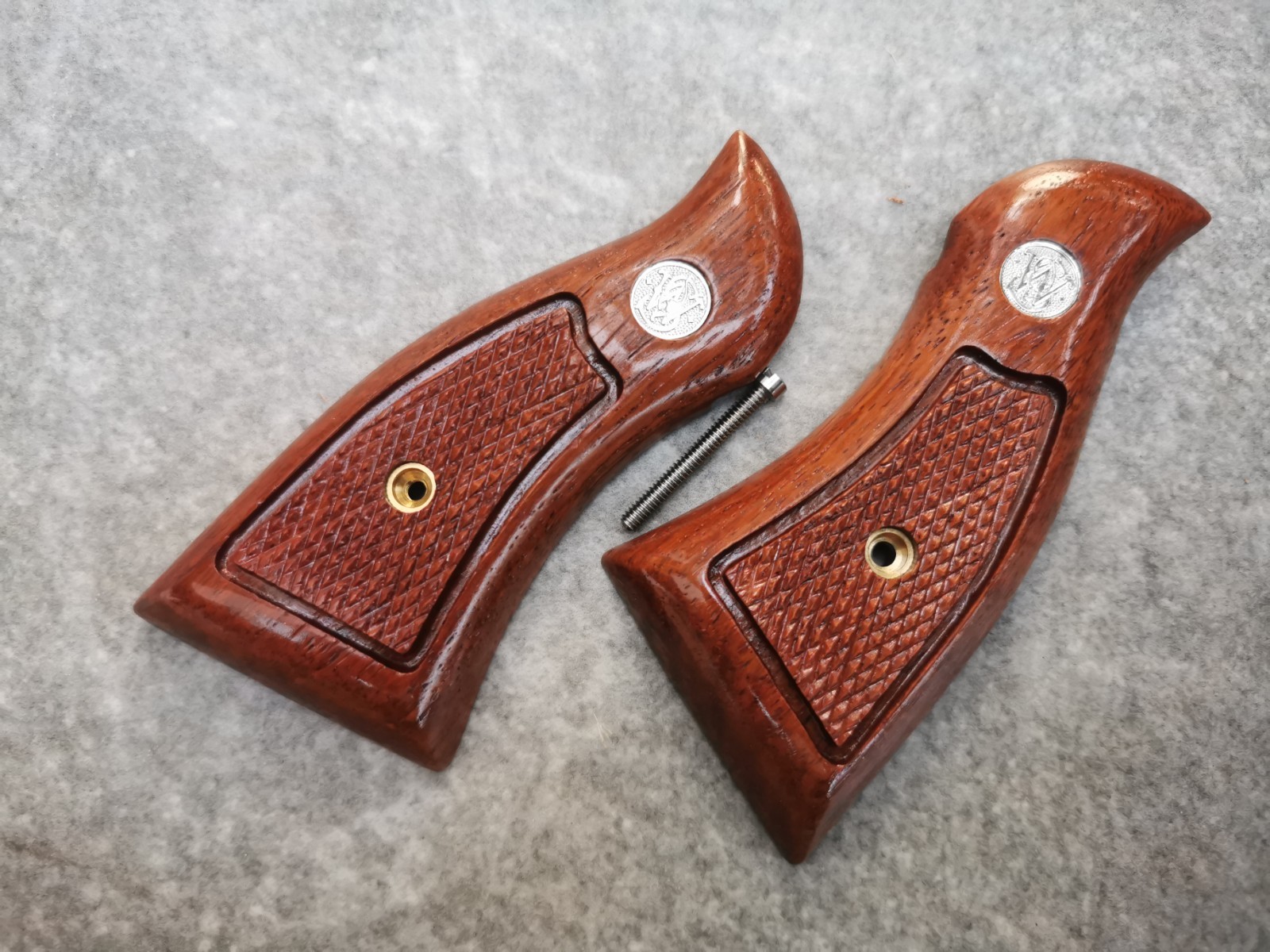 RETRO MAGNA GRIPS FOR S&W K/L FRAME SQUARE BUTT SMITH & WESSON # RANDOM 3