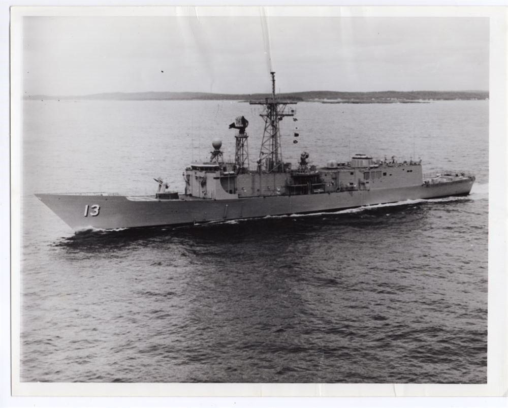 1980 Frigate FFG-13 USS Samuel Morison on Sea Trials 8x10 Original News Photo