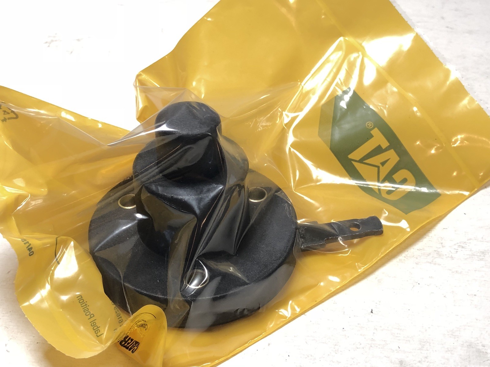 GENUINE OEM CAT CATERPILLAR 448-9306 MINI HYDRAULIC EXCAVATOR PUSH BUTTON LATCH