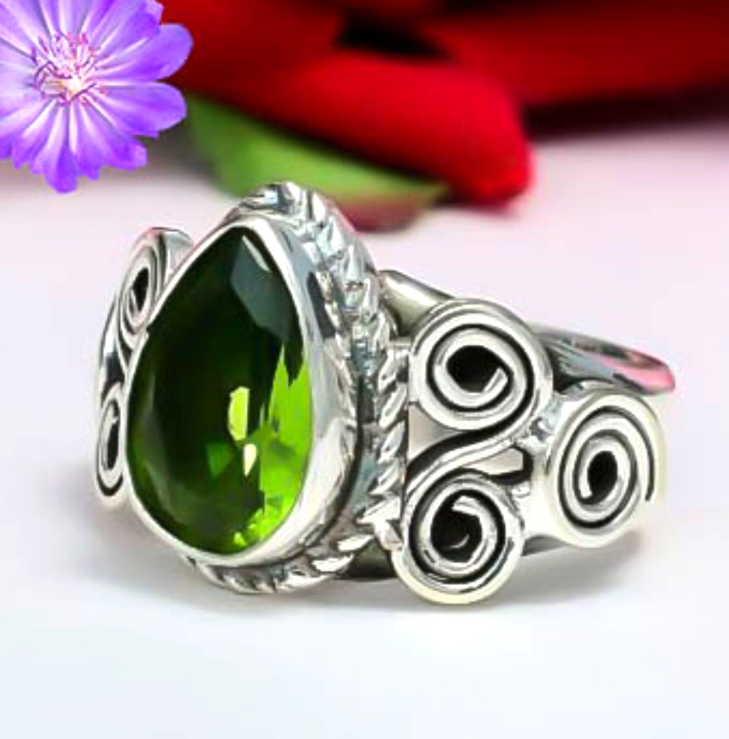 Traditional Peridot Gemstone 925 Sterling Silver Handmade Jewelry Ring All Size