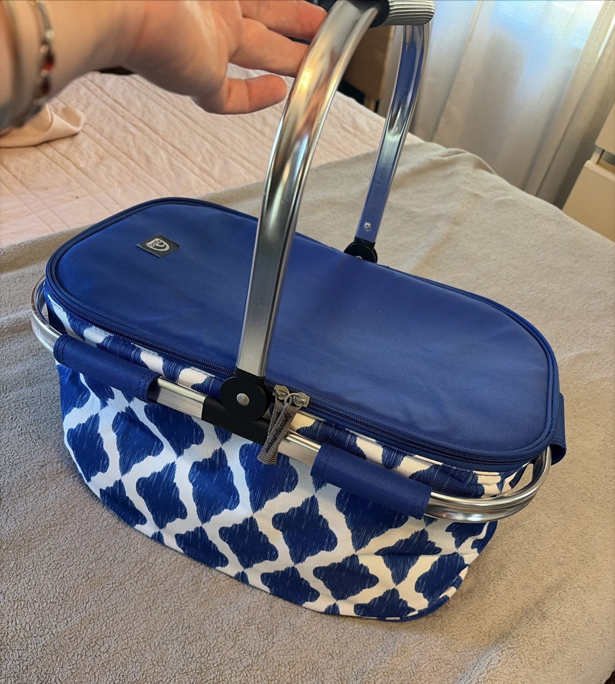 Igloo Insulated Party Basket Picnic Cooler Bag Blue Collapsible Fabric Aluminum