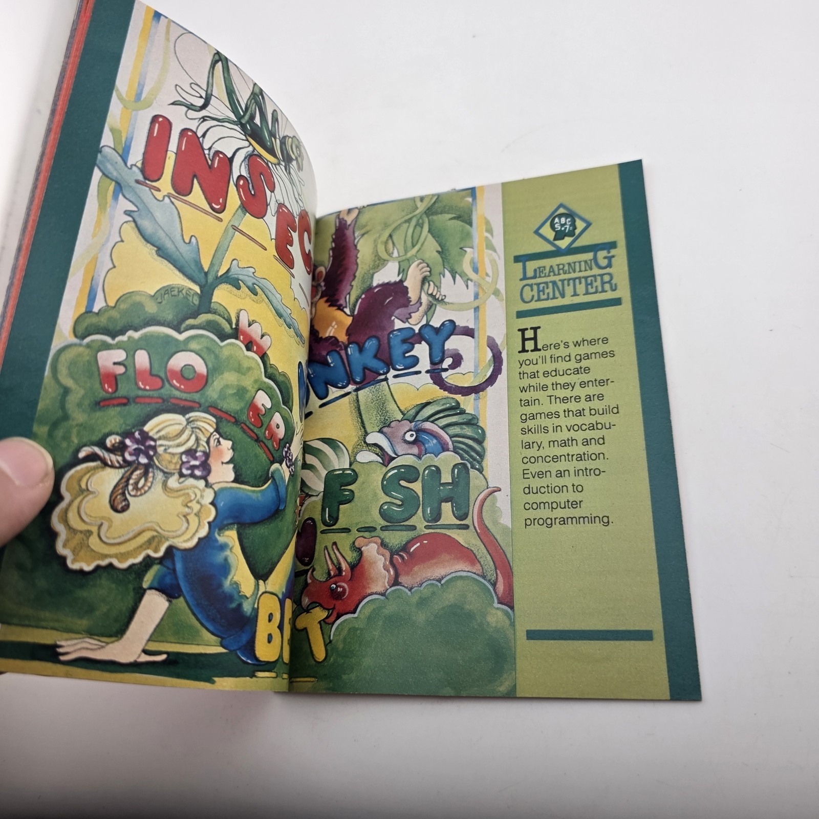 Original Vintage 1981 ATARI 2600 45 Video GAME PROGRAM CARTRIDGE CATALOG