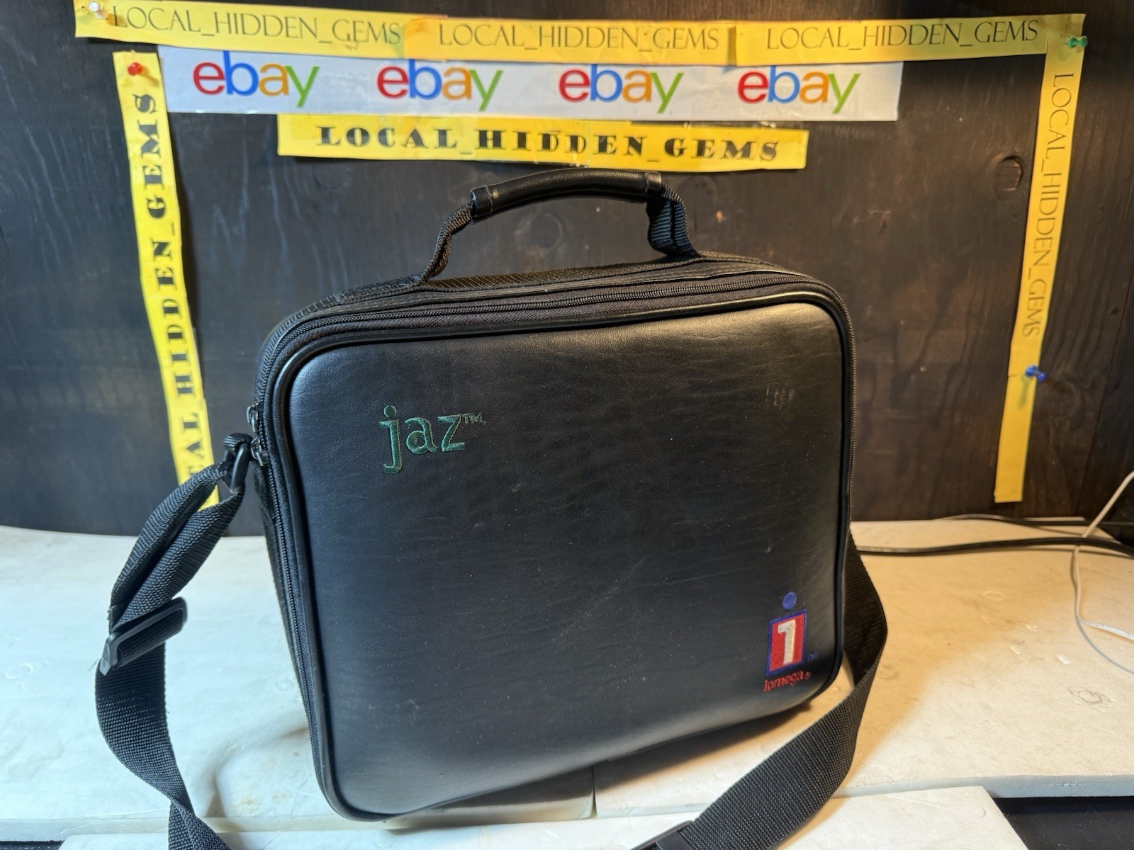 IOMEGA V1000S JAZ DRIVE HARD DISK STORAGE SYSTEM