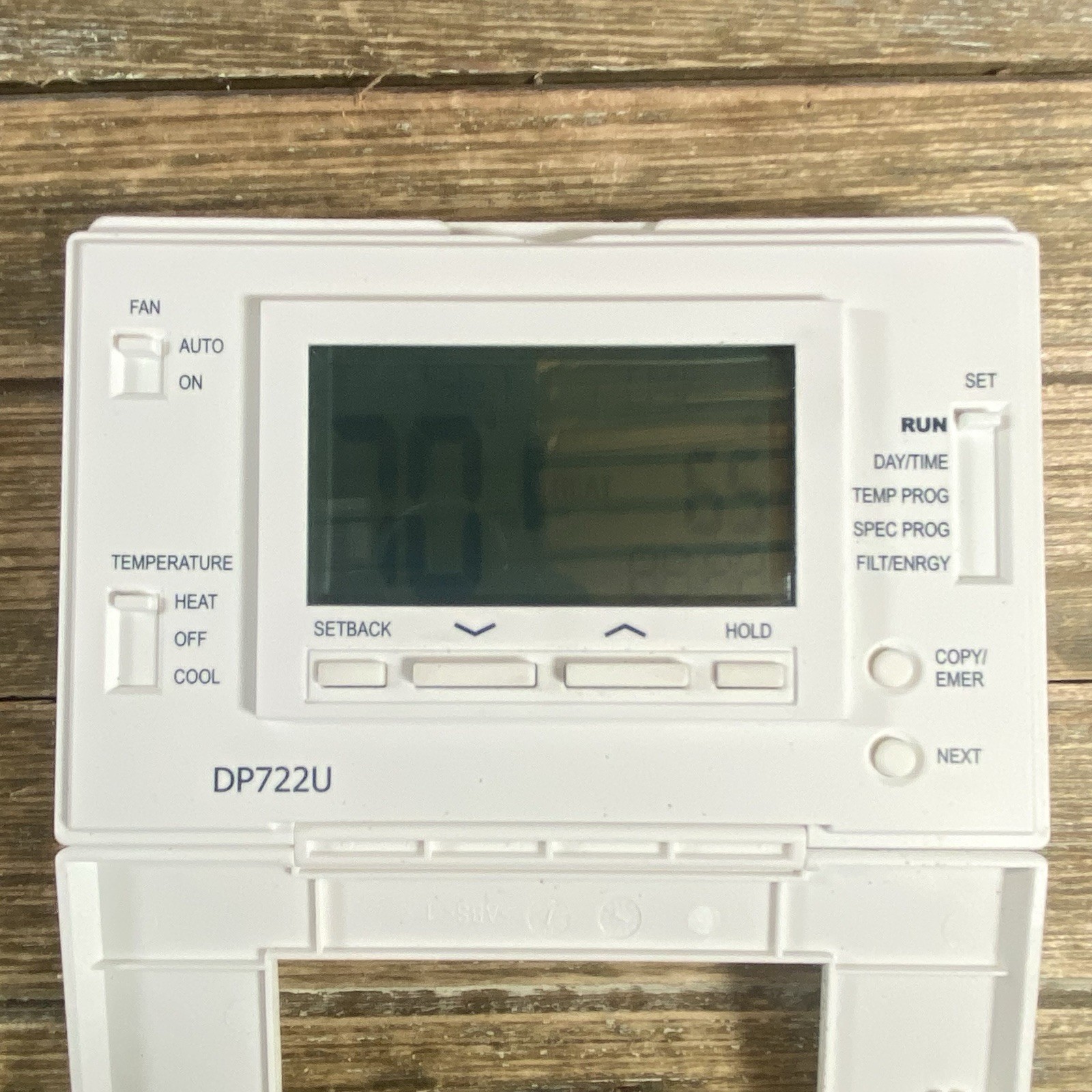 PurePro DP722U 7 Day Digital Programmable Thermostat, Heat/Cool