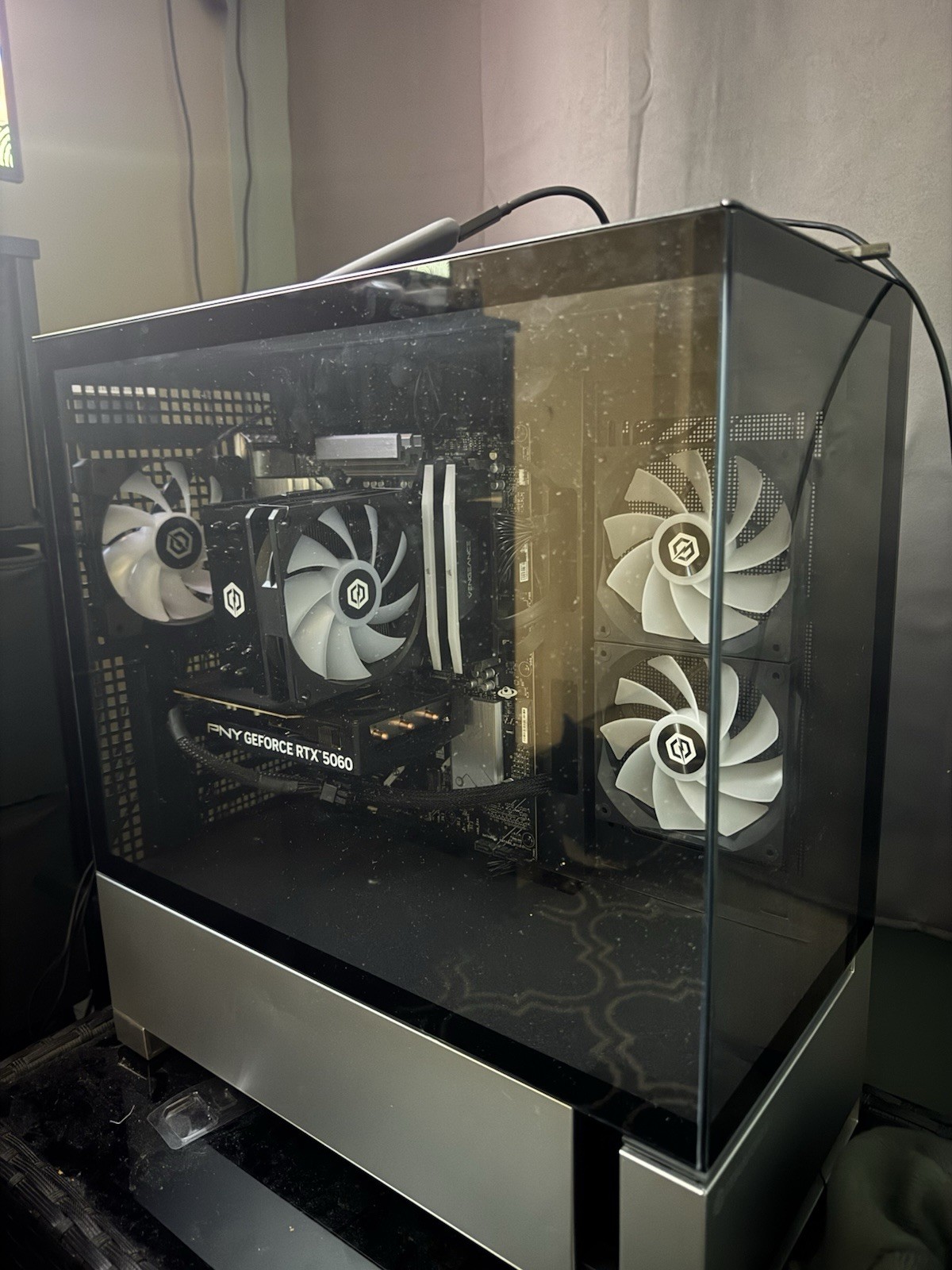 Gaming pc rtx 5060 32gb ddr5 5Tb m2 Ryzen 8700F