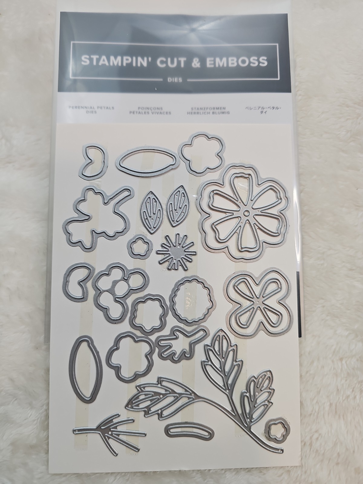 Stampin' Cut  & Emboss Dies PERENNIAL PETALS Dies New Flower