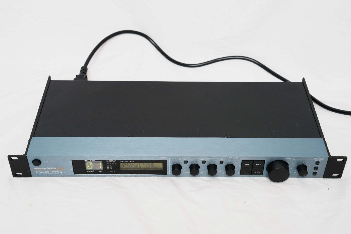 TC-HELICON VoiceWorks Plus Vocal Effects Processor Compact Pedal Used
