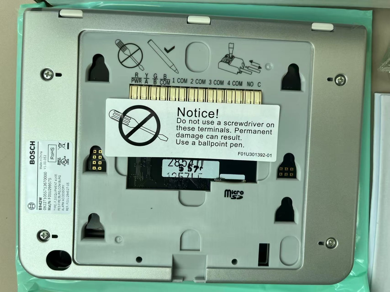 NEW Bosch B942W ADT Touch Screen Keypad White Alarm Security Keypad